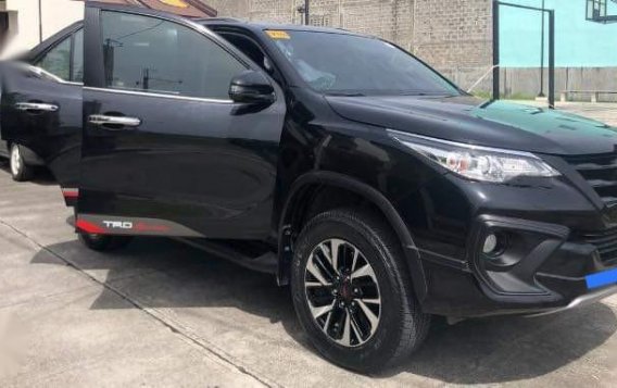 Black Toyota Fortuner 2018 for sale in Manila-2