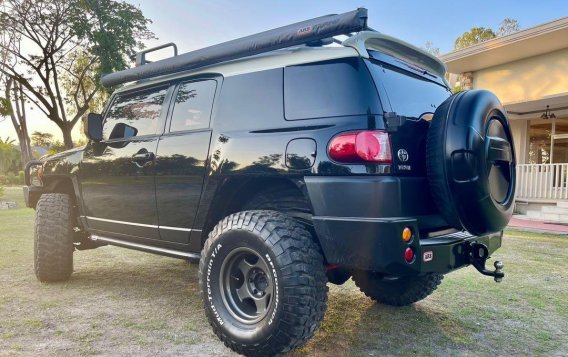 Selling Black Toyota Fj Cruiser 2015 in Angeles-2