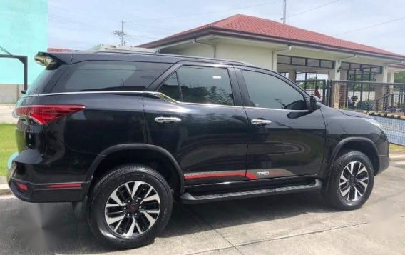 Black Toyota Fortuner 2018 for sale in Manila-9