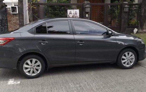 Selling Grayblack Toyota Vios 2015 in Makati-4