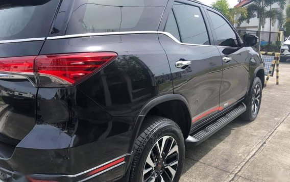 Black Toyota Fortuner 2018 for sale in Manila-5