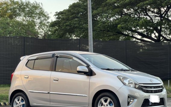 Selling Silver Toyota Wigo 2017 in Las Piñas-2