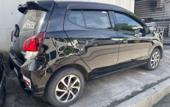 Selling Black Toyota Wigo 2018 in Quezon City-2
