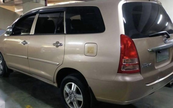 Selling Silver Toyota Innova 2005 in Manila-3