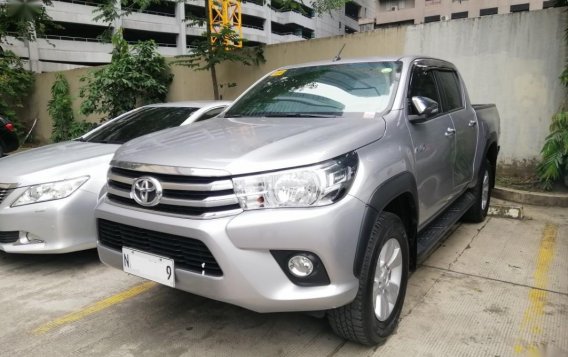 Selling Silver Toyota Hilux 2016 in Quezon City-1