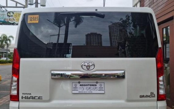 White Toyota Hiace 2019 for sale in Manual-8
