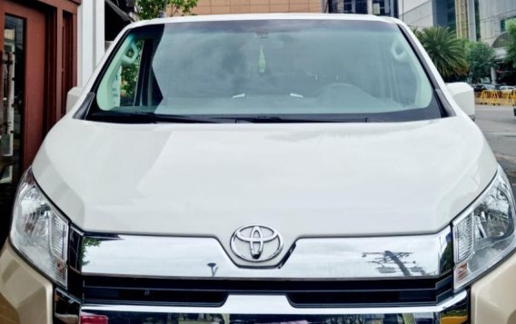 White Toyota Hiace 2019 for sale in Manual