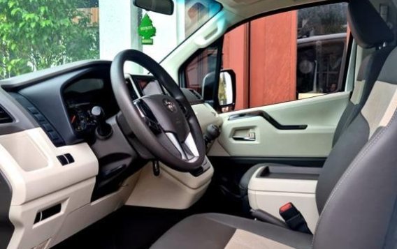 White Toyota Hiace 2019 for sale in Manual-2