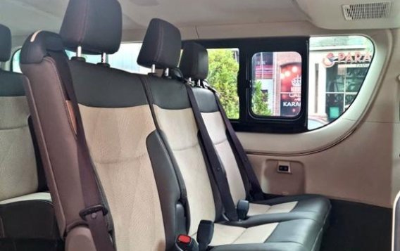 White Toyota Hiace 2019 for sale in Manual-3