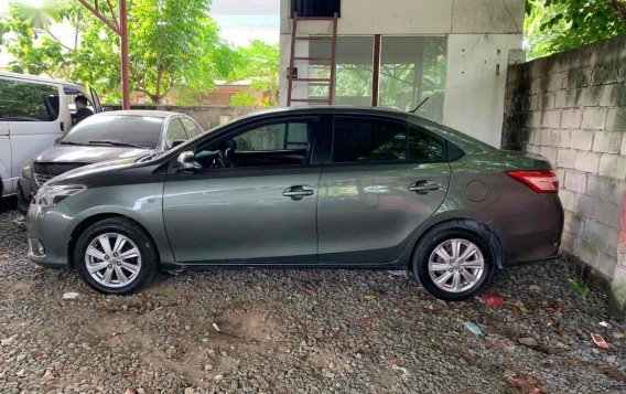 Selling Grey Toyota Vios 2018 in Quezon City-4