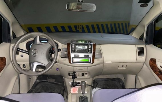 Grey Toyota Innova 2016 for sale in Manila-4