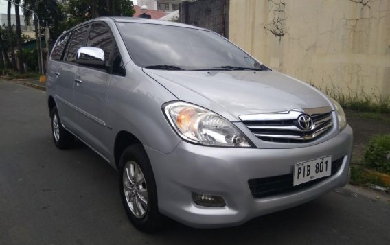 Silver Toyota Innova 2011 for sale in Pasay-1