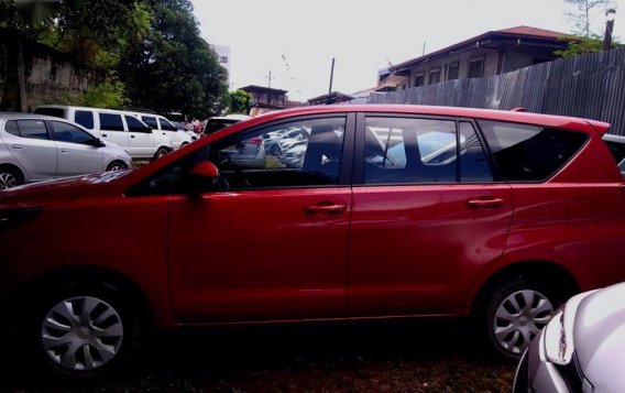 Selling Red Toyota Innova 2018 in Parañaque-2