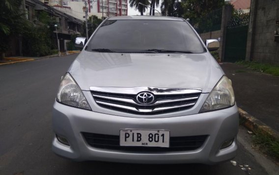 Silver Toyota Innova 2011 for sale in Pasay-5