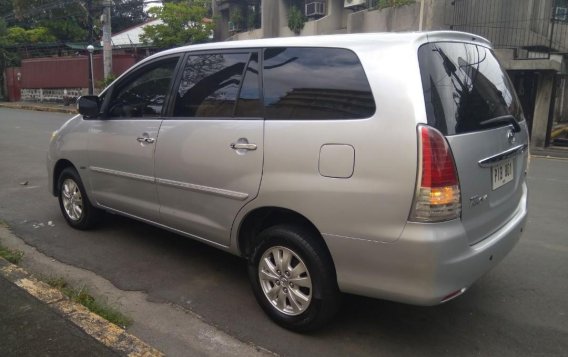 Silver Toyota Innova 2011 for sale in Pasay-2