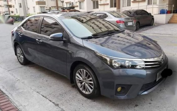 Grey Toyota Corolla Altis 2015 for sale in Lingayen