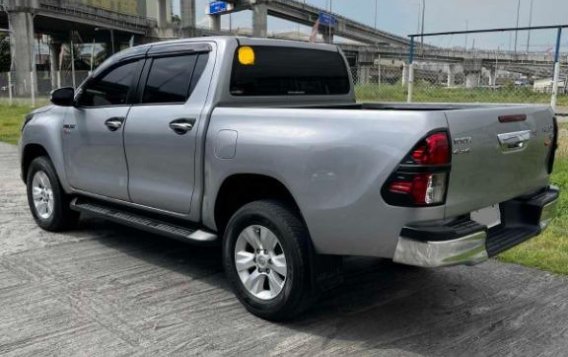 Silver Toyota Hilux 2019 for sale in Automatic-8