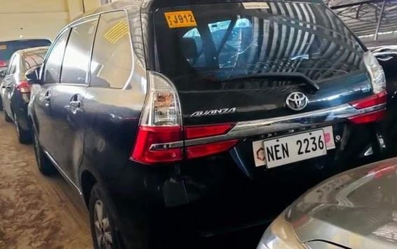 Selling Black Toyota Avanza 2019 in Quezon-8