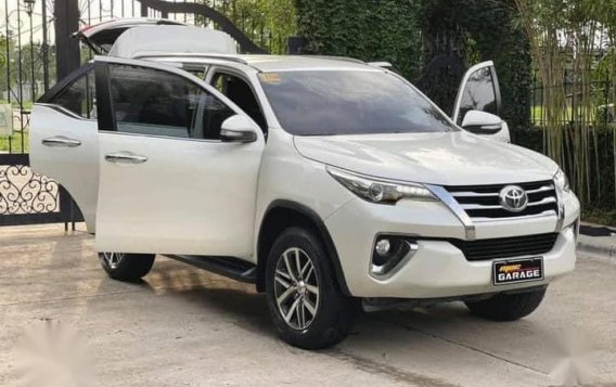 Selling Pearl White Toyota Fortuner 2017 in Quezon-3