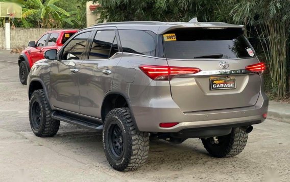 Selling Silver Toyota Fortuner 2018 in Quezon-4