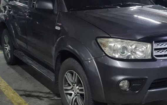 Silver Toyota Fortuner 2010 for sale in Parañaque