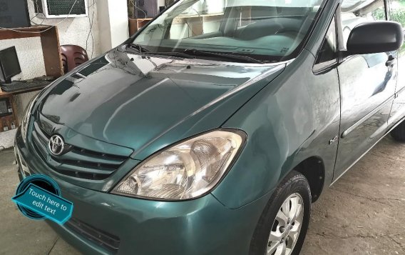 Green Toyota Innova 2012 for sale in Automatic-5