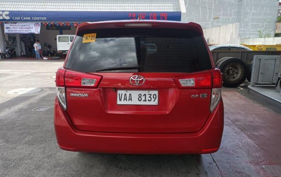 Red Toyota Innova 2020 for sale in Automatic-3