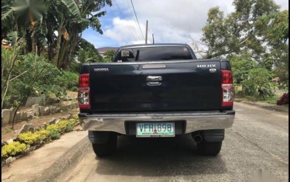 Selling Black Toyota Hilux 2012 in Silang-2