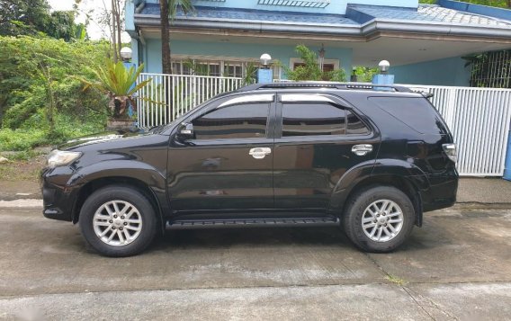 Black Toyota Fortuner 2012 for sale in San Mateo-1