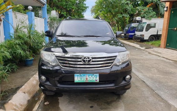 Black Toyota Fortuner 2012 for sale in San Mateo