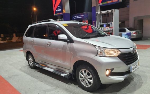 Selling Brightsilver Toyota Avanza 2016 in Quezon