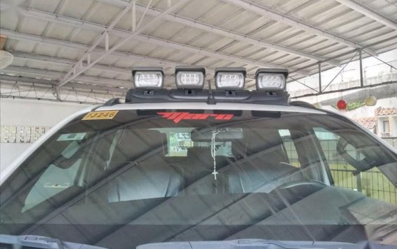 Pearl White Toyota Conquest 2018 for sale in Las Piñas-7