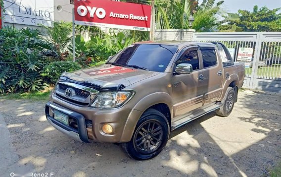 Beige Toyota Hilux 2010 for sale in Meycauayan