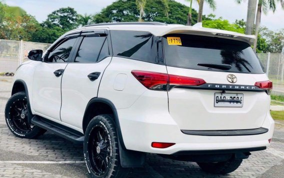 White Toyota Fortuner 2018 for sale in Jaen-3