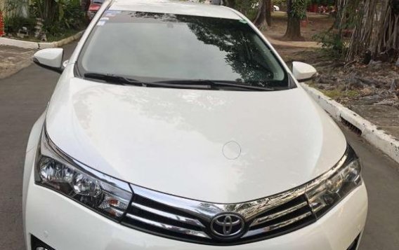 Pearl White Toyota Corolla Altis 2014 for sale in Pasay -1