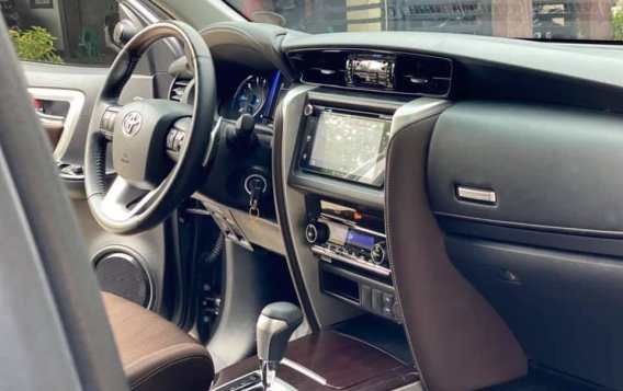 Silver Toyota Fortuner 2019 for sale in Quezon -7