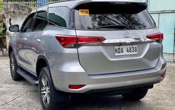 Selling Silver Toyota Fortuner 2018 in Cainta-5