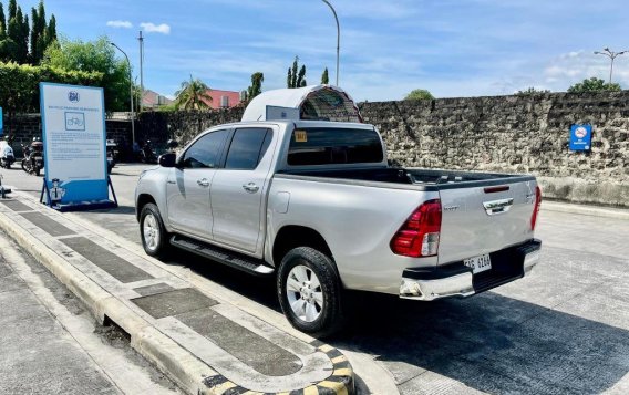 Selling Silver Toyota Hilux 2020 in Las Piñas-2
