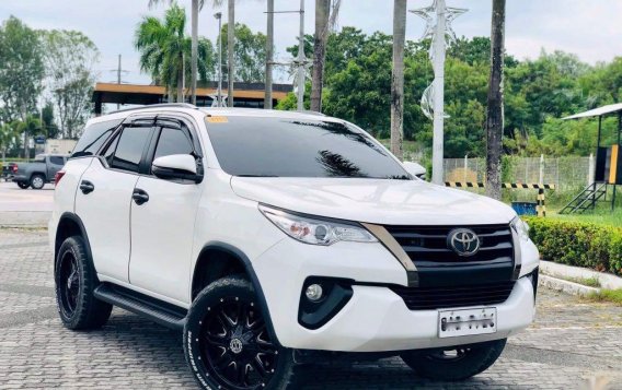 White Toyota Fortuner 2018 for sale in Jaen-1