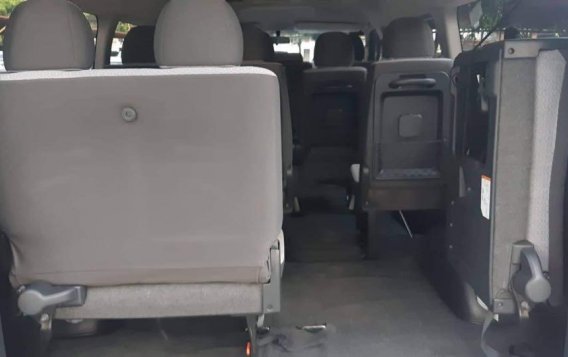 Pearl White Toyota Hiace 2018 for sale in Automatic-6