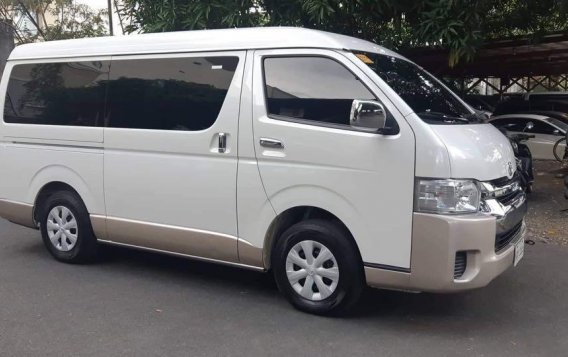 Pearl White Toyota Hiace 2018 for sale in Automatic-1
