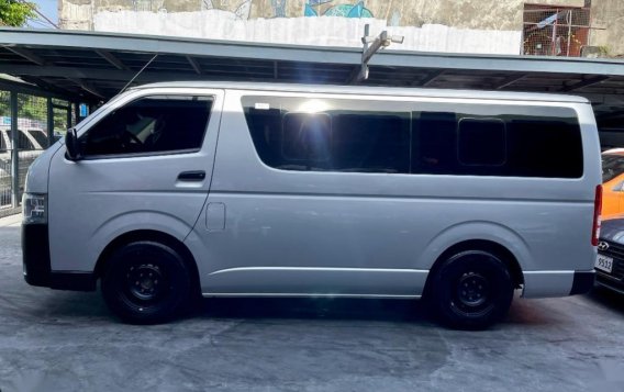 Silver Toyota Hiace 2020 for sale in Las Piñas-2