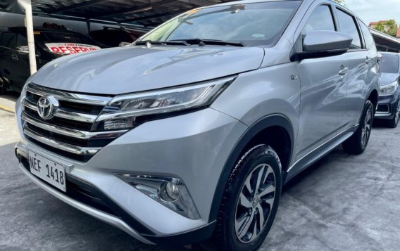 Selling Silver Toyota Rush 2019 in Las Piñas-1