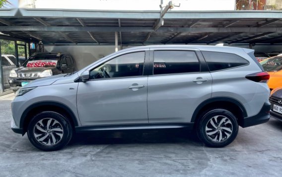 Selling Silver Toyota Rush 2019 in Las Piñas-2