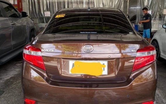 Selling Brown Toyota Vios 2015 in Parañaque-1