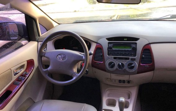 Selling Red Toyota Innova 2005 in Quezon City-6