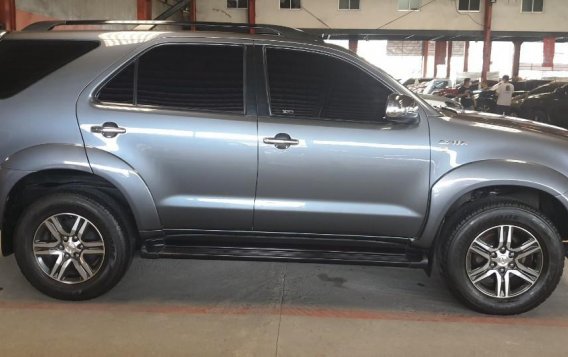 Grey Toyota Fortuner 2006 for sale in Automatic-8