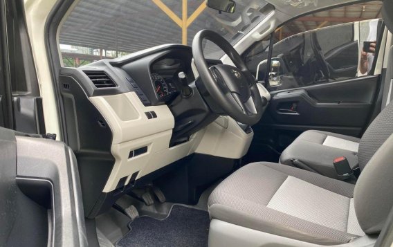 Selling Pearl White Toyota Hiace 2019 in Pasig-7