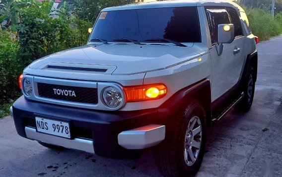 Selling White Toyota FJ Cruiser 2016 in San Fernando-3