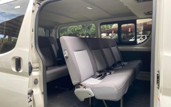 Selling Pearl White Toyota Hiace 2019 in Pasig-8